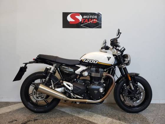 TRIUMPH SPEED TWIN 